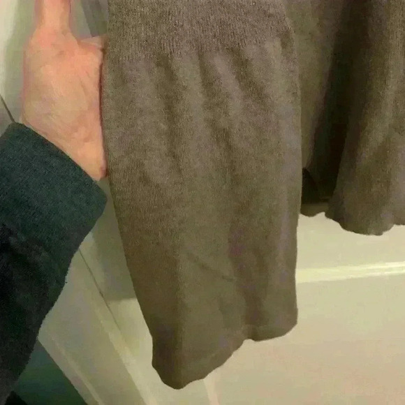 EVIDNT tan bell sleeve ruffle mock neck sweater, Women’s Size Small - Picture 5 of 8